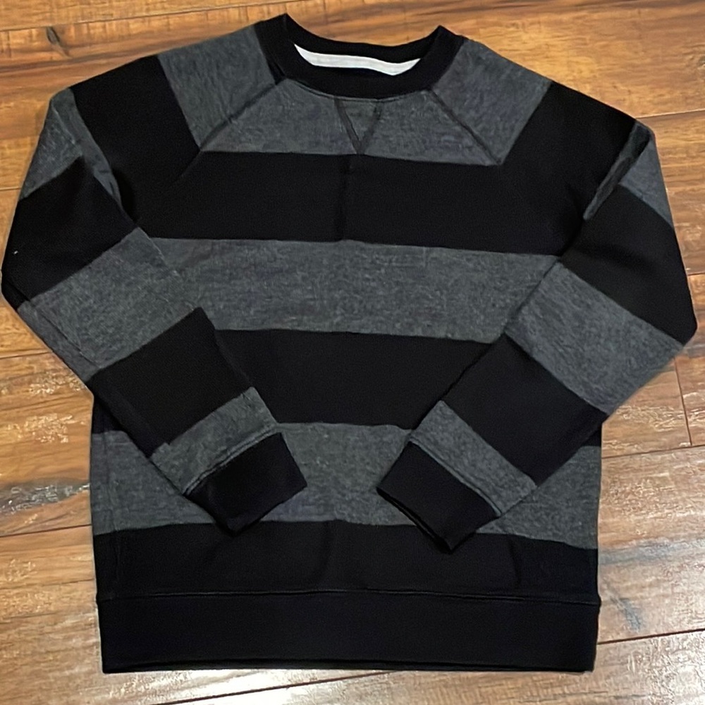 Boys' crew neck sweater
